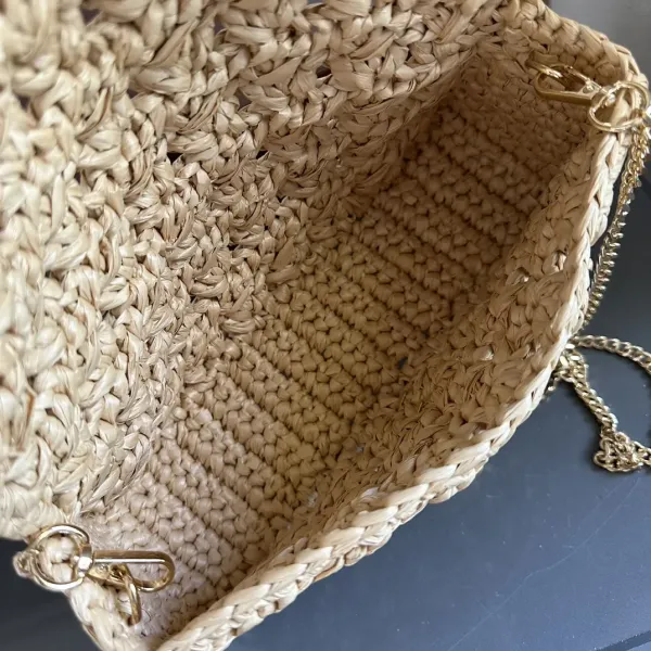 【CELINE 公式旗艦店】セリーヌ 斜めがけバッグ 当日出荷 好評に付き再入荷!25*9*12CM 1240723 【CELINE 公式旗艦店】セリーヌ 斜めがけバッグ 当日出荷 好評に付き再入荷!25*9*12CM 1240723