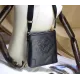 【VERSACE 公式旗艦店】ヴェルサーチ ショルダーバッグ 当日出荷 好評に付き再入荷!25*27*5.5CM 【VERSACE 公式旗艦店】ヴェルサーチ ショルダーバッグ 当日出荷 好評に付き再入荷!25*27*5.5CM