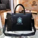 【VERSACE 公式旗艦店】ヴェルサーチ ショルダーバッグ 当日出荷 好評に付き再入荷!38*29*6CM 【VERSACE 公式旗艦店】ヴェルサーチ ショルダーバッグ 当日出荷 好評に付き再入荷!38*29*6CM