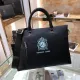 【VERSACE 公式旗艦店】ヴェルサーチ ショルダーバッグ 当日出荷 好評に付き再入荷!38*29*6CM 【VERSACE 公式旗艦店】ヴェルサーチ ショルダーバッグ 当日出荷 好評に付き再入荷!38*29*6CM