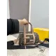 【FENDI 公式旗艦店】フェンディ ショルダーバッグ 当日出荷 好評に付き再入荷!21*12CM 【FENDI 公式旗艦店】フェンディ ショルダーバッグ 当日出荷 好評に付き再入荷!21*12CM