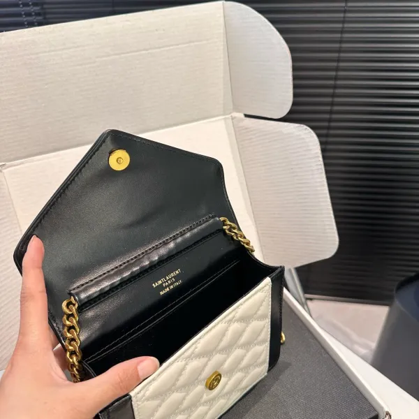 【YSL SAINT LAURENT 公式旗艦店】サンローラン 斜めがけバッグ 当日出荷 好評に付き再入荷!17*13.5CM 240722 【YSL SAINT LAURENT 公式旗艦店】サンローラン 斜めがけバッグ 当日出荷 好評に付き再入荷!17*13.5CM 240722