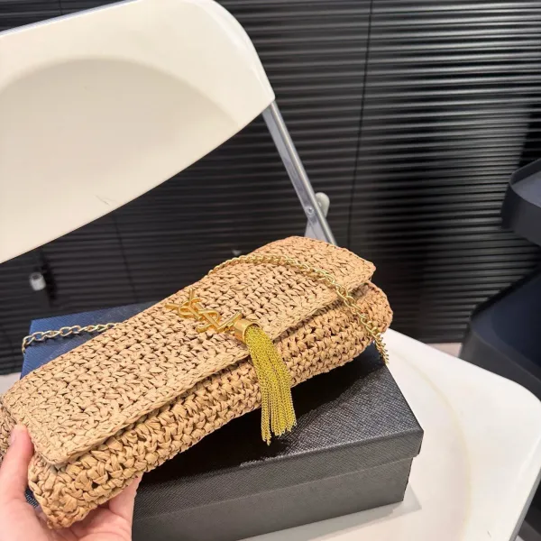 【YSL SAINT LAURENT 公式旗艦店】サンローラン   斜めがけバッグ 当日出荷 好評に付き再入荷！27*12CM 240722