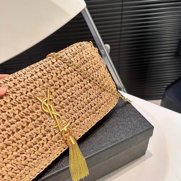 【YSL SAINT LAURENT 公式旗艦店】サンローラン   斜めがけバッグ 当日出荷 好評に付き再入荷！27*12CM 240722