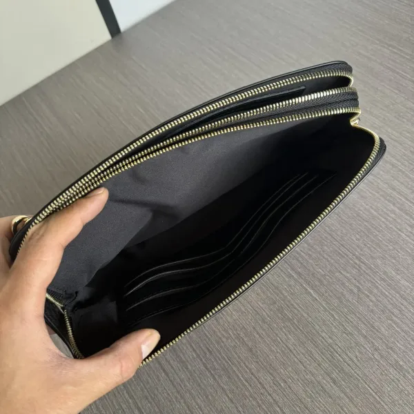 LV【LOUIS VUITTON 公式 旗艦店】 ルイヴィトン クラッチバッグ 当日出荷 好評に付き再入荷!27*17*4CM 241101 LV【LOUIS VUITTON 公式 旗艦店】 ルイヴィトン クラッチバッグ 当日出荷 好評に付き再入荷!27*17*4CM 241101