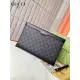 【GUCCI  公式 旗艦店】 グッチ   クラッチバッグ 当日出荷 好評に付き再入荷！28*18*2.5CM  241101