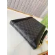 【GUCCI  公式 旗艦店】 グッチ   クラッチバッグ 当日出荷 好評に付き再入荷！28*18*2.5CM  241101
