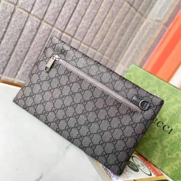【GUCCI  公式 旗艦店】 グッチ   クラッチバッグ 当日出荷 好評に付き再入荷！28*18*2.5CM  241101