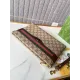 【GUCCI  公式 旗艦店】 グッチ   クラッチバッグ 当日出荷 好評に付き再入荷！28*18*2.5CM  241101
