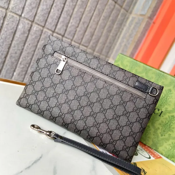 【GUCCI  公式 旗艦店】 グッチ   クラッチバッグ 当日出荷 好評に付き再入荷！28*18*2.5CM  241101
