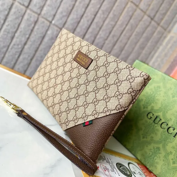 【GUCCI 公式 旗艦店】 グッチ クラッチバッグ 当日出荷 好評に付き再入荷!28*18*2.5CM 241101 【GUCCI 公式 旗艦店】 グッチ クラッチバッグ 当日出荷 好評に付き再入荷!28*18*2.5CM 241101