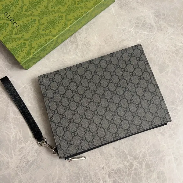 【GUCCI 公式 旗艦店】 グッチ クラッチバッグ 当日出荷 好評に付き再入荷!22*28*3CM 241101 【GUCCI 公式 旗艦店】 グッチ クラッチバッグ 当日出荷 好評に付き再入荷!22*28*3CM 241101
