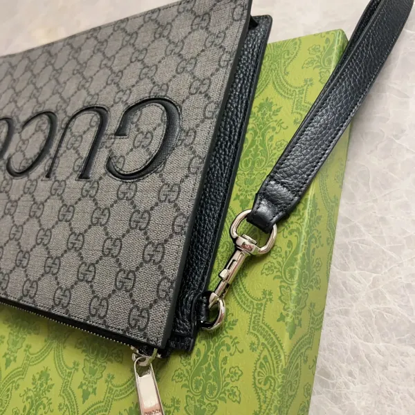 【GUCCI 公式 旗艦店】 グッチ クラッチバッグ 当日出荷 好評に付き再入荷!22*28*3CM 241101 【GUCCI 公式 旗艦店】 グッチ クラッチバッグ 当日出荷 好評に付き再入荷!22*28*3CM 241101
