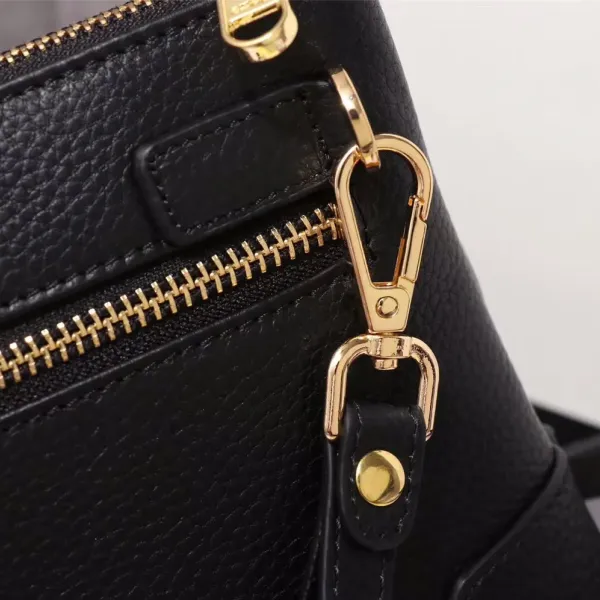【GUCCI 公式 旗艦店】クッチ クラッチバッグ 当日出荷 好評に付き再入荷!27*18*4CM 【GUCCI 公式 旗艦店】クッチ クラッチバッグ 当日出荷 好評に付き再入荷!27*18*4CM
