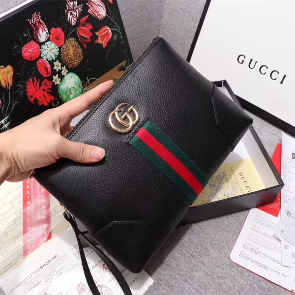 【GUCCI 公式 旗艦店】クッチ クラッチバッグ 当日出荷 好評に付き再入荷!27*18*4CM 【GUCCI 公式 旗艦店】クッチ クラッチバッグ 当日出荷 好評に付き再入荷!27*18*4CM