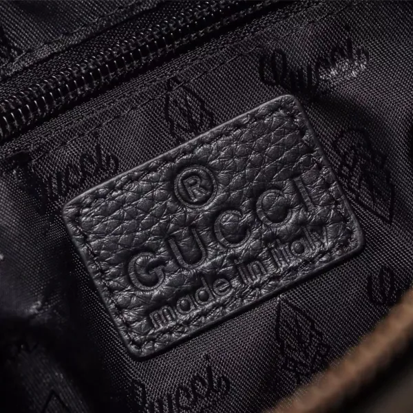 【GUCCI 公式 旗艦店】クッチ クラッチバッグ 当日出荷 好評に付き再入荷!27*18*4CM 【GUCCI 公式 旗艦店】クッチ クラッチバッグ 当日出荷 好評に付き再入荷!27*18*4CM