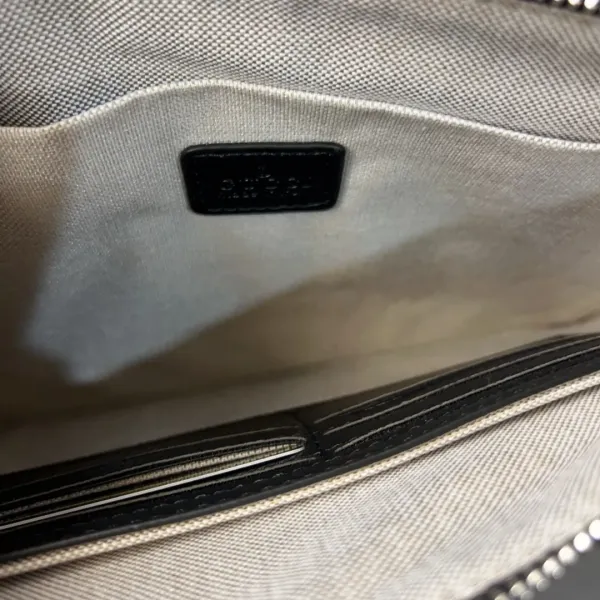 【GUCCI 公式 旗艦店】クッチ クラッチバッグ 当日出荷 好評に付き再入荷!29*20CM 【GUCCI 公式 旗艦店】クッチ クラッチバッグ 当日出荷 好評に付き再入荷!29*20CM