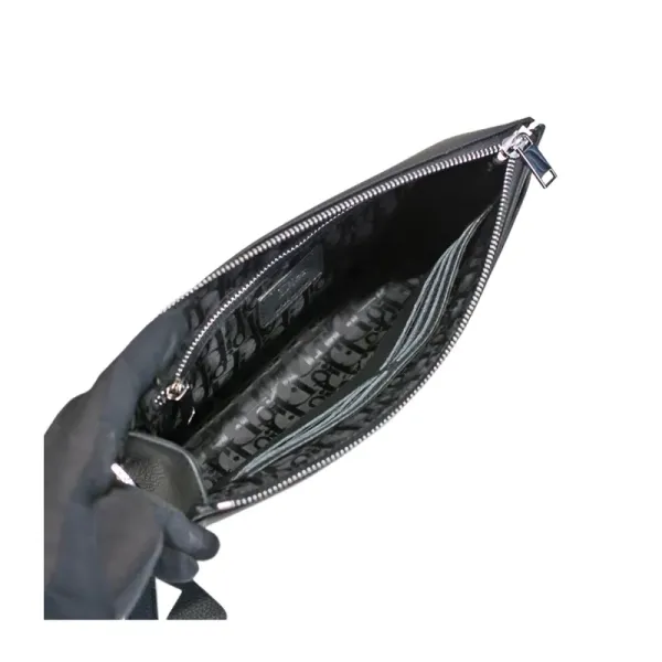 【DIOR 公式 旗艦店】ディオール クラッチバッグ 当日出荷 好評に付き再入荷! 黒 28*19*6CM 【DIOR 公式 旗艦店】ディオール クラッチバッグ 当日出荷 好評に付き再入荷! 黒 28*19*6CM