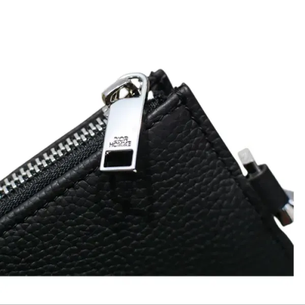 【DIOR 公式 旗艦店】ディオール クラッチバッグ 当日出荷 好評に付き再入荷! 黒 28*19*6CM 【DIOR 公式 旗艦店】ディオール クラッチバッグ 当日出荷 好評に付き再入荷! 黒 28*19*6CM
