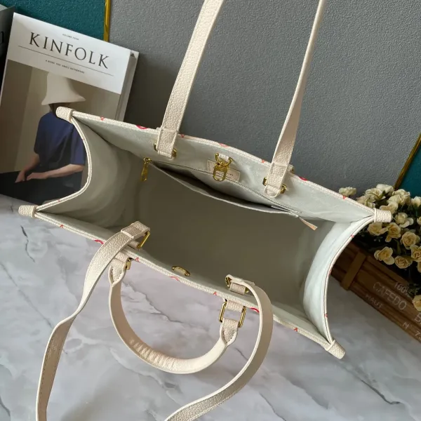 【LOUIS VUITTON 公式旗艦店】ルイヴィトン ハンドバッグ 当日出荷 好評に付き再入荷!34*27*14CM 270911 【LOUIS VUITTON 公式旗艦店】ルイヴィトン ハンドバッグ 当日出荷 好評に付き再入荷!34*27*14CM 270911