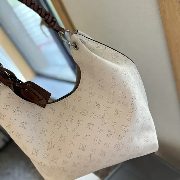 【LOUIS VUITTON 公式旗艦店】ルイヴィトン ハンドバッグ 当日出荷 好評に付き再入荷!34CM 1240722 【LOUIS VUITTON 公式旗艦店】ルイヴィトン ハンドバッグ 当日出荷 好評に付き再入荷!34CM 1240722