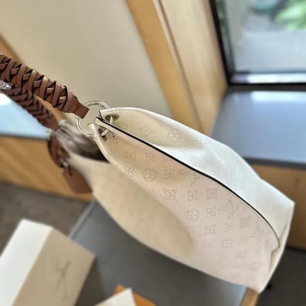 【LOUIS VUITTON 公式旗艦店】ルイヴィトン ハンドバッグ 当日出荷 好評に付き再入荷!34CM 1240722 【LOUIS VUITTON 公式旗艦店】ルイヴィトン ハンドバッグ 当日出荷 好評に付き再入荷!34CM 1240722