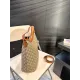【GUCCI 公式旗艦店】グッチ ハンドバッグ 当日出荷 好評に付き再入荷!32*30CM 240724 【GUCCI 公式旗艦店】グッチ ハンドバッグ 当日出荷 好評に付き再入荷!32*30CM 240724