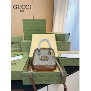 【GUCCI 公式旗艦店】グッチ 斜めがけバッグ 当日出荷 好評に付き再入荷!20*8*20CM 【GUCCI 公式旗艦店】グッチ 斜めがけバッグ 当日出荷 好評に付き再入荷!20*8*20CM