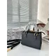 【DIOR 公式旗艦店】ディオール ハンドバッグ 当日出荷 好評に付き再入荷!20*15CM 【DIOR 公式旗艦店】ディオール ハンドバッグ 当日出荷 好評に付き再入荷!20*15CM