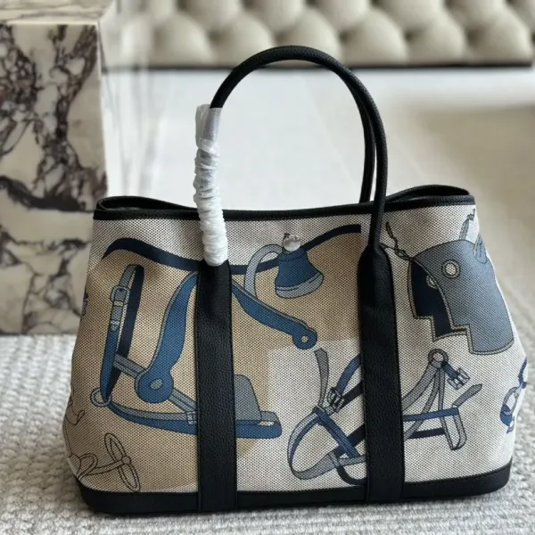 【Hermès 公式旗艦店】エルメス ハンドバッグ 当日出荷 好評に付き再入荷!36*25CM 240724 【Hermès 公式旗艦店】エルメス ハンドバッグ 当日出荷 好評に付き再入荷!36*25CM 240724