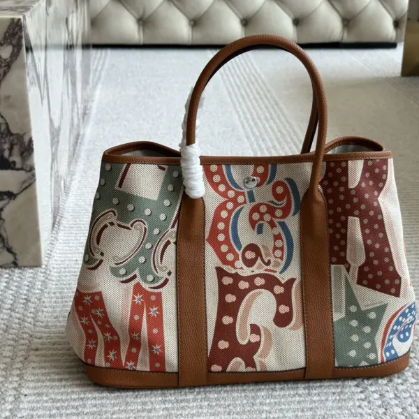【Hermès 公式旗艦店】エルメス ハンドバッグ 当日出荷 好評に付き再入荷!36*25CM 240724 【Hermès 公式旗艦店】エルメス ハンドバッグ 当日出荷 好評に付き再入荷!36*25CM 240724