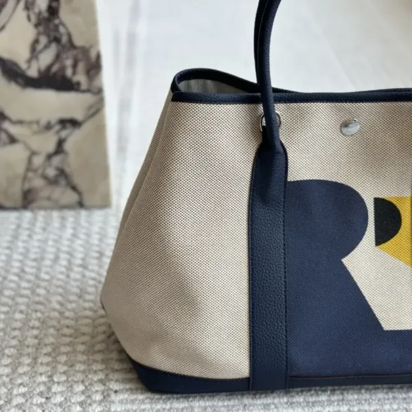 【Hermès 公式旗艦店】エルメス ハンドバッグ 当日出荷 好評に付き再入荷!36*25CM 240724 【Hermès 公式旗艦店】エルメス ハンドバッグ 当日出荷 好評に付き再入荷!36*25CM 240724