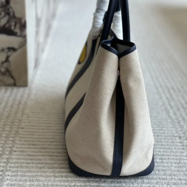 【Hermès 公式旗艦店】エルメス ハンドバッグ 当日出荷 好評に付き再入荷!36*25CM 240724 【Hermès 公式旗艦店】エルメス ハンドバッグ 当日出荷 好評に付き再入荷!36*25CM 240724