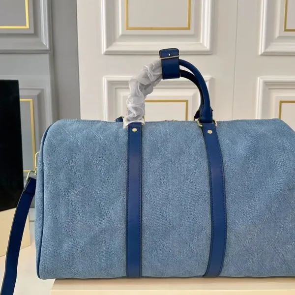 【CHANEL 公式旗艦店】シャネル 斜めがけバッグ 当日出荷 好評に付き再入荷!44*25CM 240723 【CHANEL 公式旗艦店】シャネル 斜めがけバッグ 当日出荷 好評に付き再入荷!44*25CM 240723