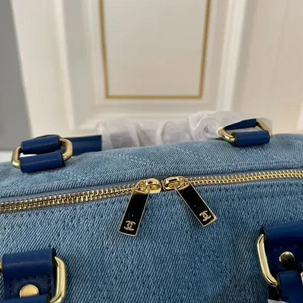 【CHANEL 公式旗艦店】シャネル 斜めがけバッグ 当日出荷 好評に付き再入荷!44*25CM 240723 【CHANEL 公式旗艦店】シャネル 斜めがけバッグ 当日出荷 好評に付き再入荷!44*25CM 240723