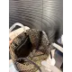 【CELINE 公式旗艦店】セリーヌ ハンドバッグ 当日出荷 好評に付き再入荷!29*34CM 1240723 【CELINE 公式旗艦店】セリーヌ ハンドバッグ 当日出荷 好評に付き再入荷!29*34CM 1240723