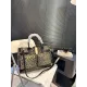 【CELINE 公式旗艦店】セリーヌ ハンドバッグ 当日出荷 好評に付き再入荷!39*29CM 1240723 【CELINE 公式旗艦店】セリーヌ ハンドバッグ 当日出荷 好評に付き再入荷!39*29CM 1240723