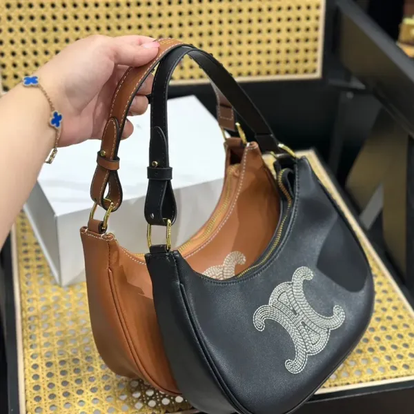 CELINE セリーヌのアンダーアームバッグ 23*14*7cm CELINE セリーヌのアンダーアームバッグ 23*14*7cm