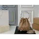 【PRADA 公式 旗艦店】プラダ ハンドバッグ 当日出荷 好評に付き再入荷!16*19CM 240719 【PRADA 公式 旗艦店】プラダ ハンドバッグ 当日出荷 好評に付き再入荷!16*19CM 240719