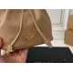 【PRADA 公式 旗艦店】プラダ ハンドバッグ 当日出荷 好評に付き再入荷!16*19CM 240719 【PRADA 公式 旗艦店】プラダ ハンドバッグ 当日出荷 好評に付き再入荷!16*19CM 240719