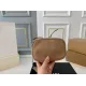 【PRADA 公式 旗艦店】プラダ ハンドバッグ 当日出荷 好評に付き再入荷!16*19CM 240719 【PRADA 公式 旗艦店】プラダ ハンドバッグ 当日出荷 好評に付き再入荷!16*19CM 240719