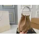 【PRADA 公式 旗艦店】プラダ ハンドバッグ 当日出荷 好評に付き再入荷!16*19CM 240719 【PRADA 公式 旗艦店】プラダ ハンドバッグ 当日出荷 好評に付き再入荷!16*19CM 240719