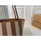 【FENDI  公式旗艦店】フェンディ  ハンドバッグ  当日出荷 好評に付き再入荷！28*31CM  240720