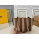 【FENDI  公式旗艦店】フェンディ  ハンドバッグ  当日出荷 好評に付き再入荷！28*31CM  240720