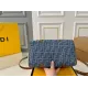 【FENDI 公式旗艦店】フェンディ ハンドバッグ 当日出荷 好評に付き再入荷!30*20CM 240720 【FENDI 公式旗艦店】フェンディ ハンドバッグ 当日出荷 好評に付き再入荷!30*20CM 240720