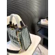 【FENDI  公式旗艦店】フェンディ 斜めがけバッグ  当日出荷 好評に付き再入荷！29*25CM  240720