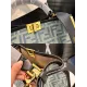 【FENDI  公式旗艦店】フェンディ 斜めがけバッグ  当日出荷 好評に付き再入荷！29*25CM  240720