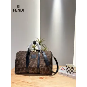 【FENDI 公式旗艦店】フェンディ 旅行かばん 当日出荷 好評に付き再入荷!45*27CM 240720 【FENDI 公式旗艦店】フェンディ 旅行かばん 当日出荷 好評に付き再入荷!45*27CM 240720