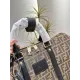 【FENDI 公式旗艦店】フェンディ 旅行かばん 当日出荷 好評に付き再入荷!45*27CM 240720 【FENDI 公式旗艦店】フェンディ 旅行かばん 当日出荷 好評に付き再入荷!45*27CM 240720