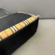 【BURBERRY 公式旗艦店】バーバリー ハンドバッグ 当日出荷 好評に付き再入荷!34*28CM 【BURBERRY 公式旗艦店】バーバリー ハンドバッグ 当日出荷 好評に付き再入荷!34*28CM